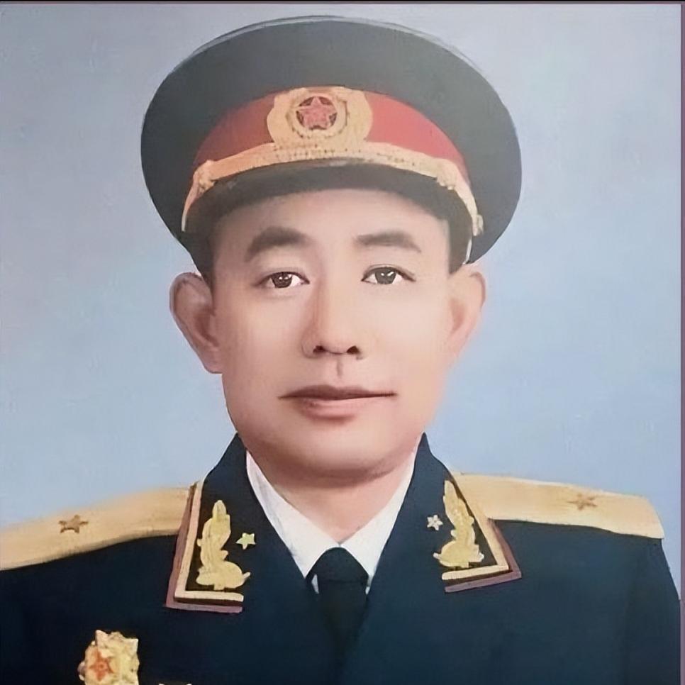 1951年，志愿军师长黄朝天违抗军令，率9000残兵掉头杀向3万美军，13天后李