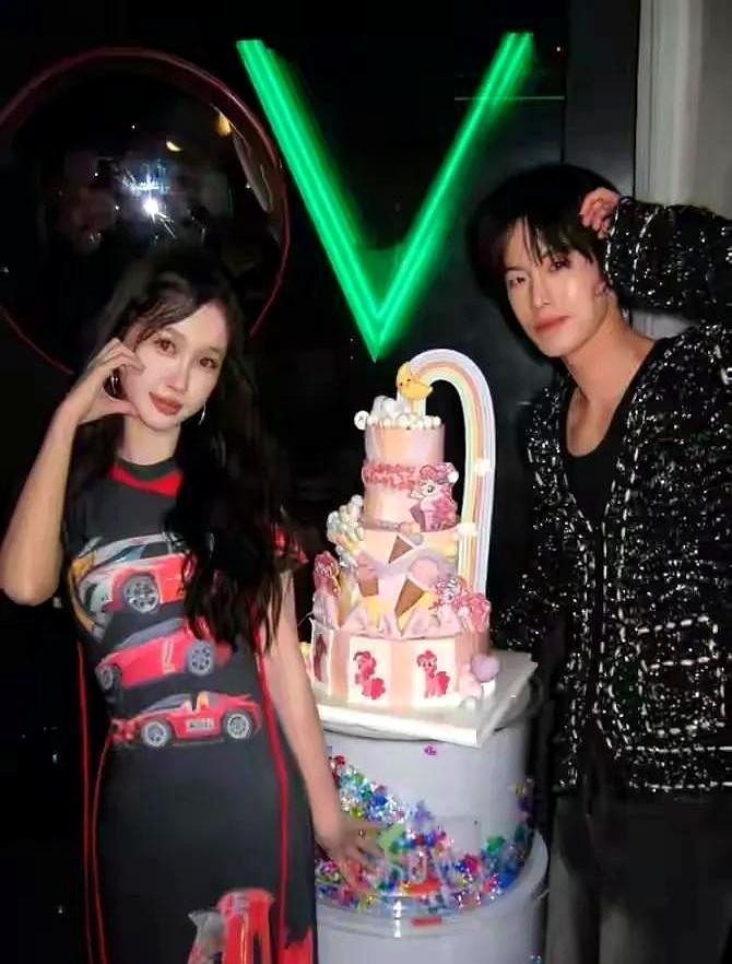 同拍《少年白马醉春风》的三个男主，现状差太远了。侯明昊已经坐稳一线小生位置