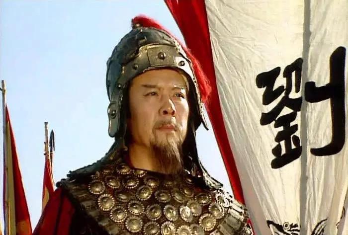传说，刘备的剑法非常厉害，有一套剑法流传于后世，与马超的剑法不相上下。明代何良