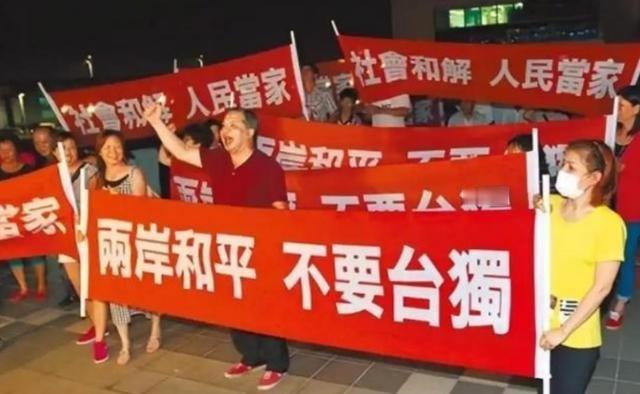 台湾国民党其实分两派：其一，是亲美派以马英九朱立伦为代表承认“九二共识”！他们跟