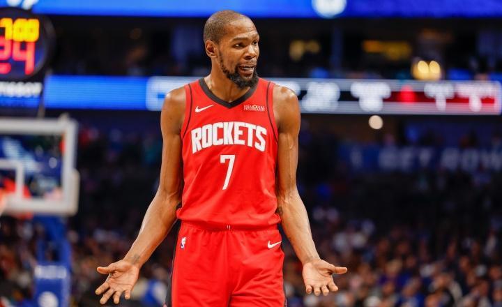 杜兰特“变懒”了？32分钟赢15分，火箭的轮换策略把联盟都骗了！最近两场各甩8