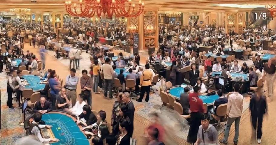 澳门这事儿，真是个绝佳的商业反面教材。​人家赌场成片倒下，不是因为不会赚钱。