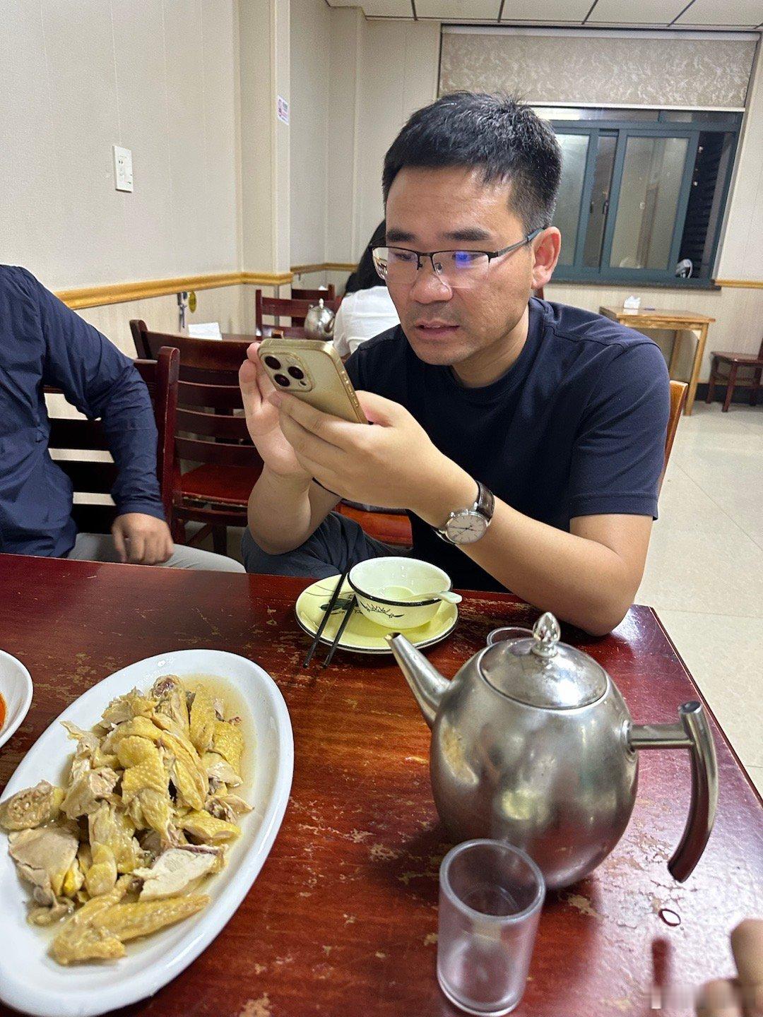 互联网的“嘴替”老任不聊车[大笑][大笑][大笑]​​​