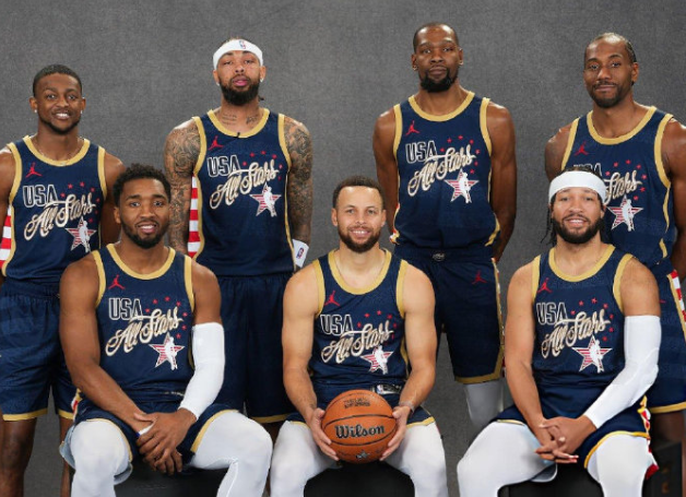 战神卡上线！就是菌啊！小卡单节砍下31分，帮助星条队48:45淘汰世界队！伦纳德