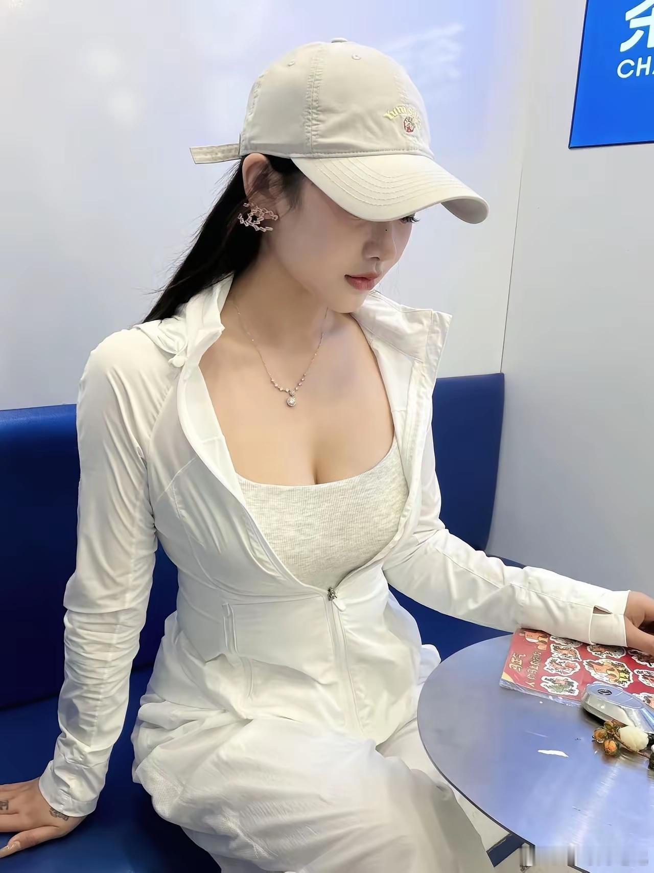 世人贪婪总想寻找两全但这世间哪有什么两全之策人生百年不过是教人如何取舍