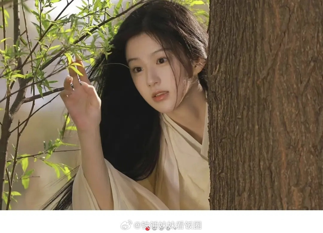 原来包上恩也是半永久焊脸选手，辨识度全靠同一张脸