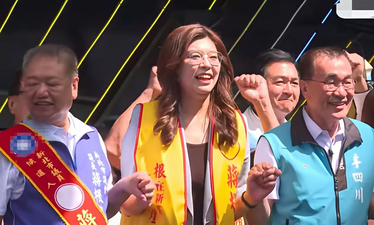 郑丽文惹谁了？党内大咖不愿同台，参选人不愿邀请！本该彰显蓝营大