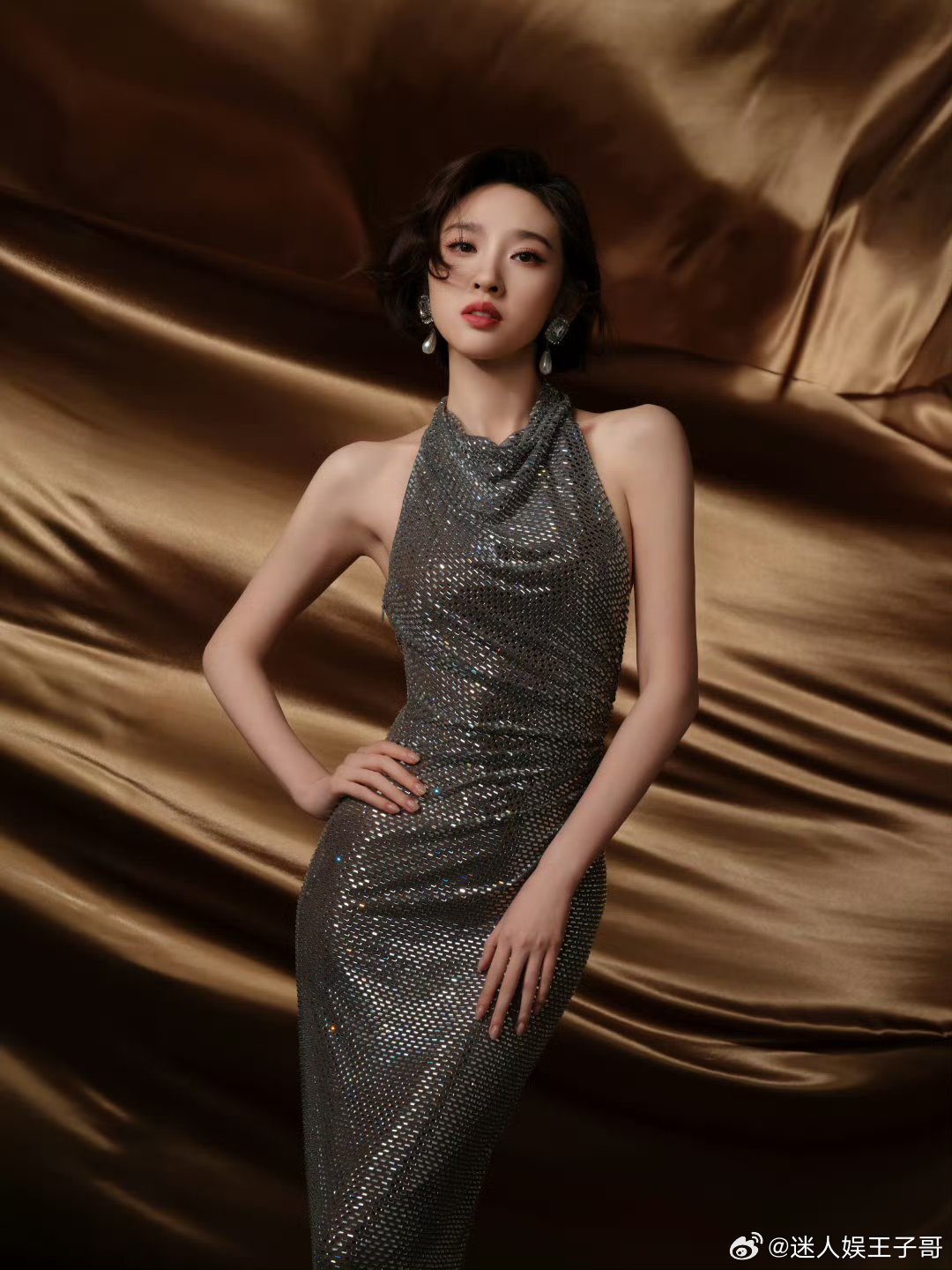 唐艺昕找到逆转时间的公式了美糖直播放送清唱福利，从初舞台一路唱完五次公演，纯粹