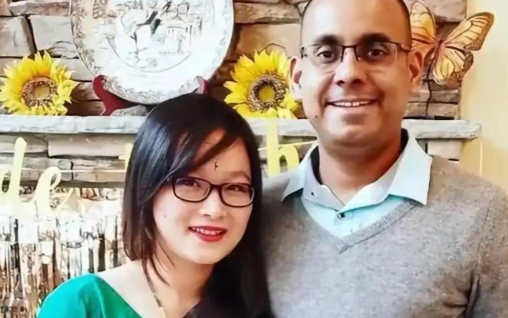 “求求了，让我回中国吧！”新德里漫天雾霾里，一个女人捂着口鼻，对着电话那头泣不成