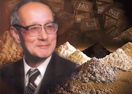 中国稀土之父：徐光宪。老鹰：我有F22。熊猫：我有J20。大象：我有光辉。