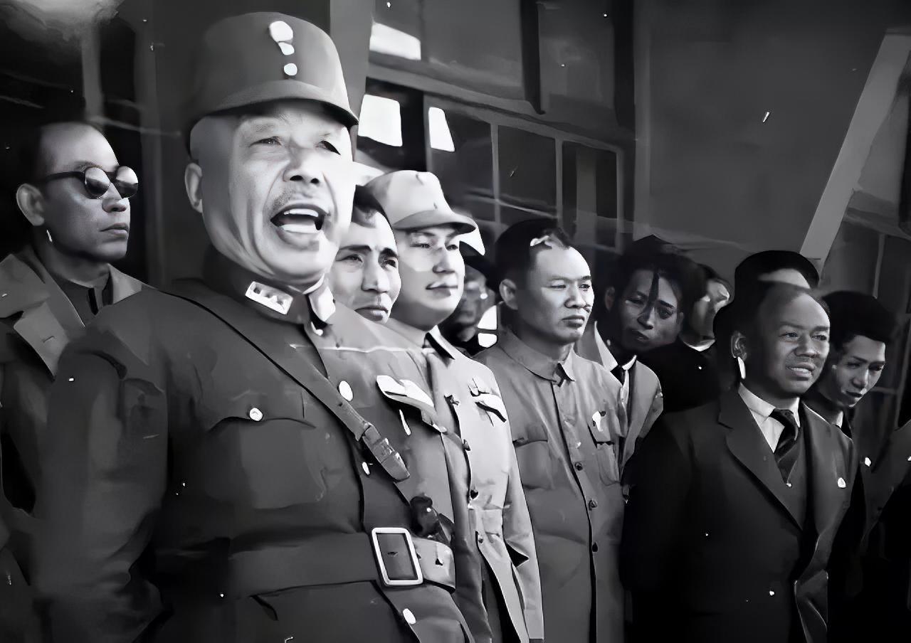 1950年，蒋介石点名让蒋鼎文监斩国民党元老陈仪，行刑前，蒋鼎文特意让手下给陈仪