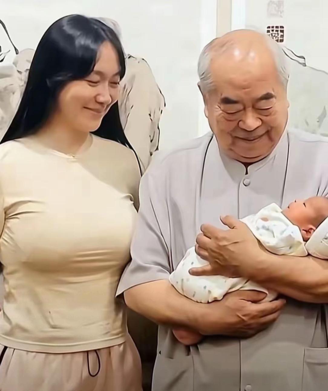 为什么徐萌女士一定要给大画家范增生一个小孩呢？因为只有这样，才能确保未来母凭子贵