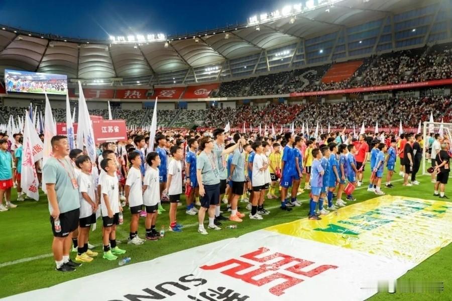 150万全明细曝光！2034杯不赚孩子一分钱，最难的是个人兜底办青训看完