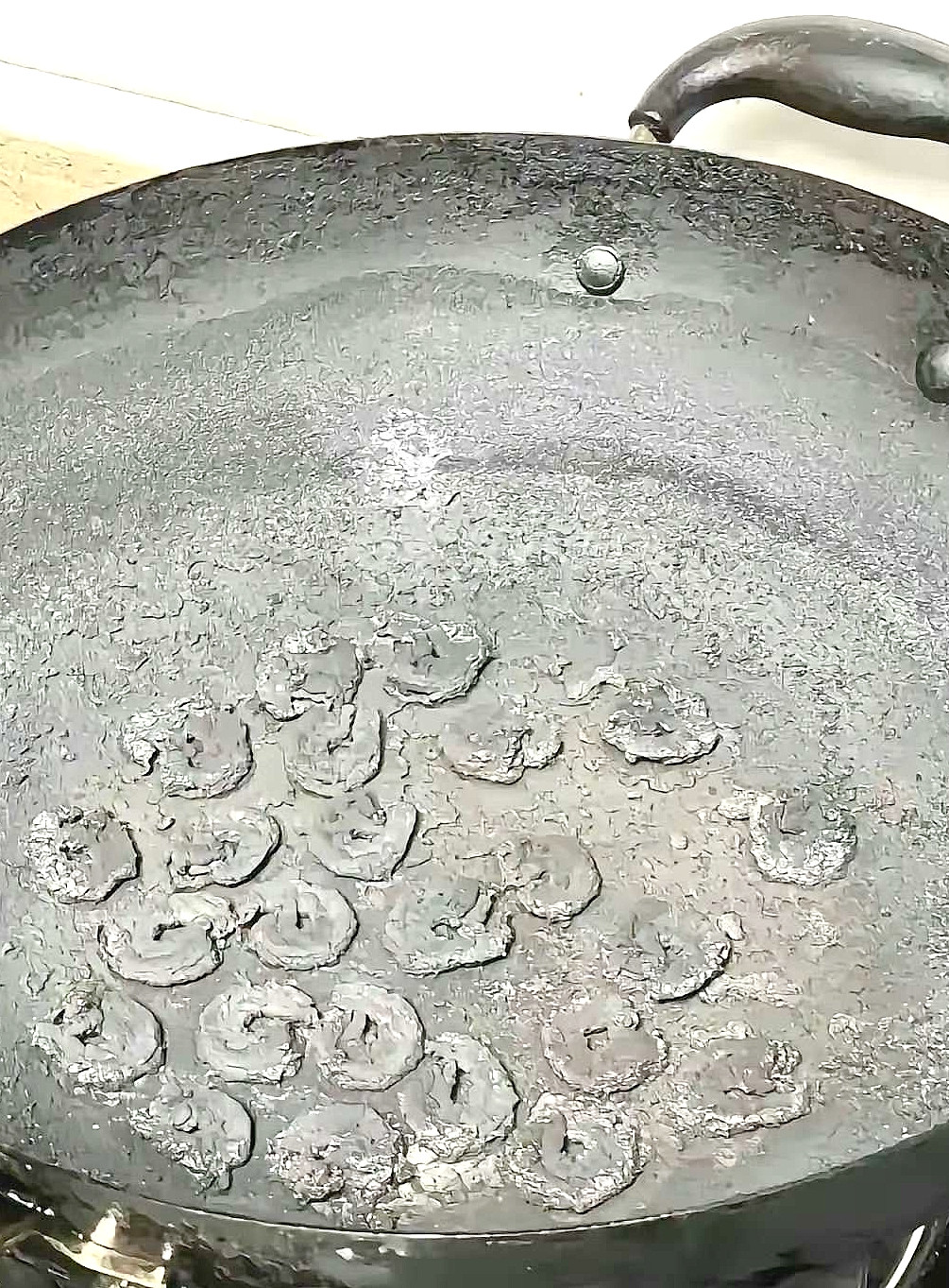 心血来潮想露一手，可惜火候有点大了，这道菜还有救吗？