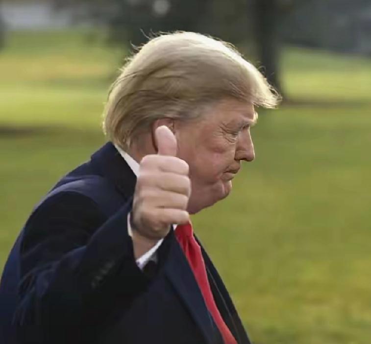 好热闹的爱泼斯坦案近日，克林顿再度登上热搜。原因是爱泼斯坦案中大