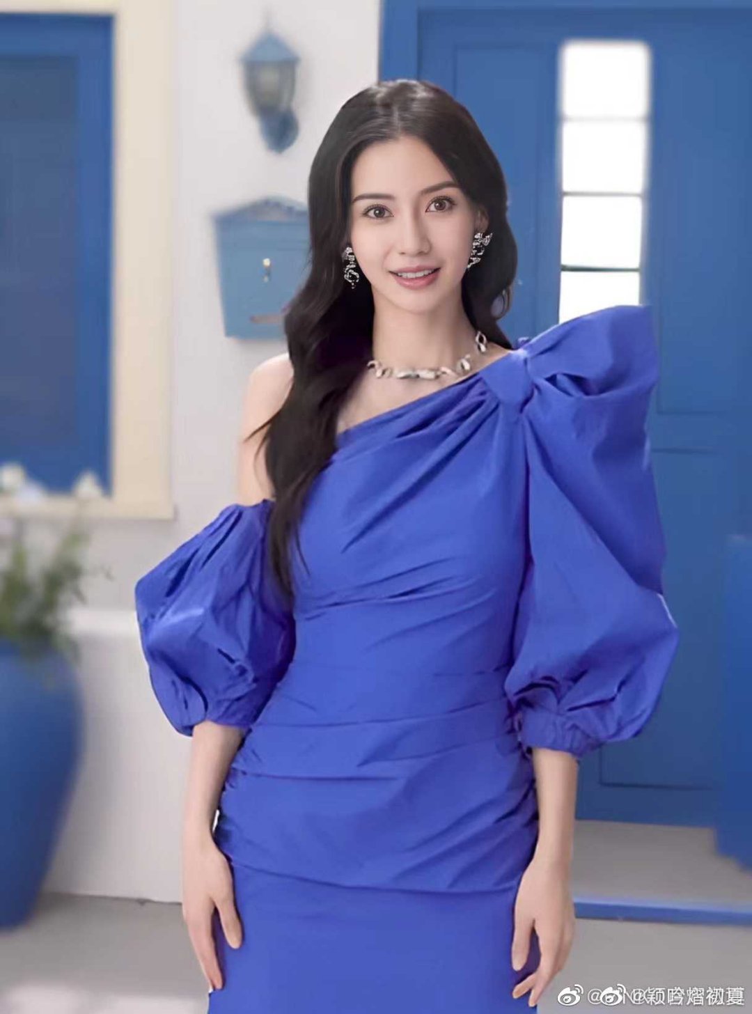 angelababyangelababy你是我荒芜心田里的一抹月光，温柔了每