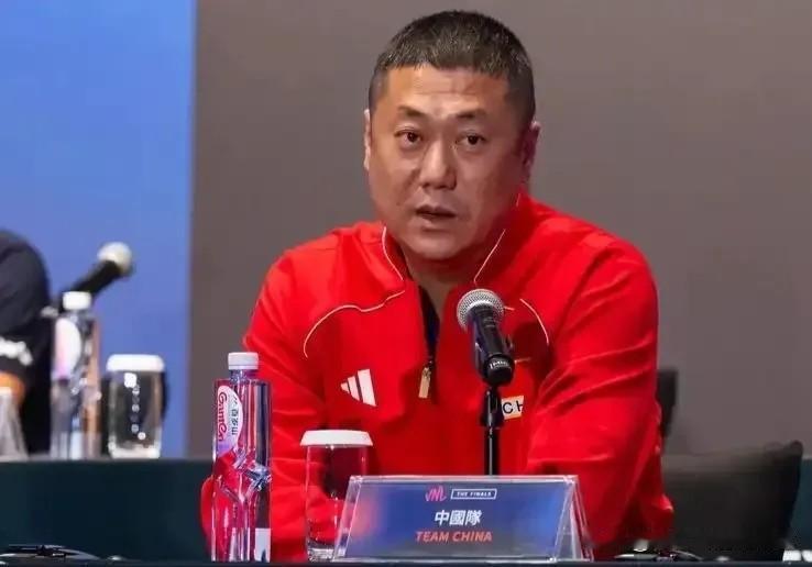 中国女排主教练赵勇谈半决赛对阵土耳其女排，他提到，我们在分站赛阶段输给了土耳其