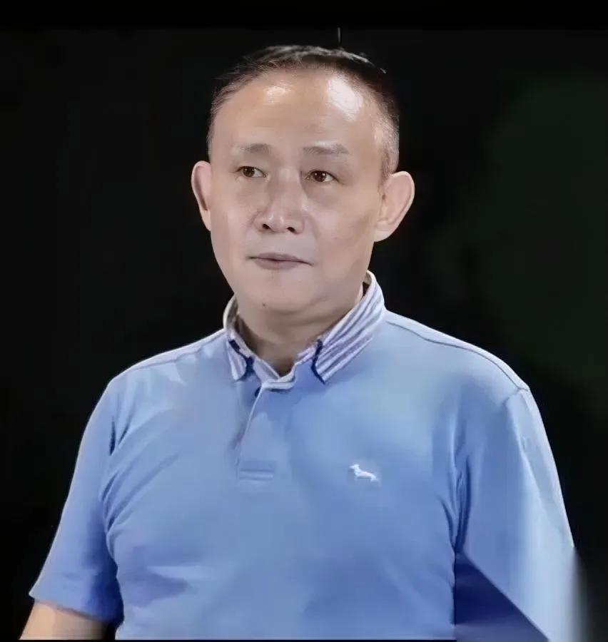 有人找卢麒元了。开价还特别高。就为了买他闭嘴，别再扒资本圈那些见不得光的