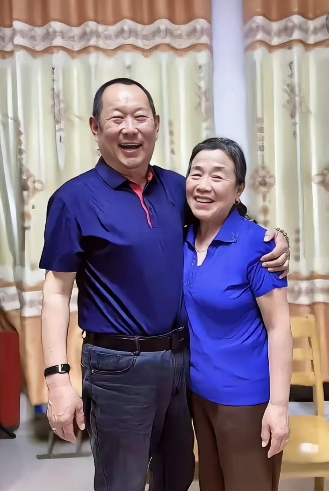 我大姨二婚跟着姨夫过了十多年，日子一直过得挺太平。双方都有儿女，平时各过各的，从