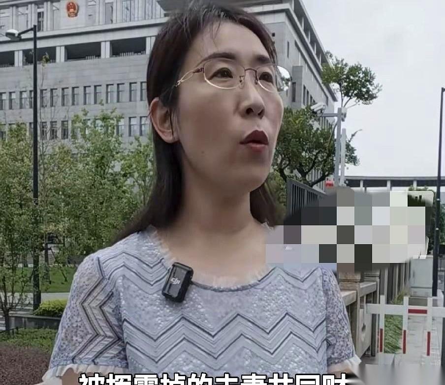 最新出炉的一段媒体采访里，朱女士的反击战终于打响了。她做了一个让不少人直呼内行