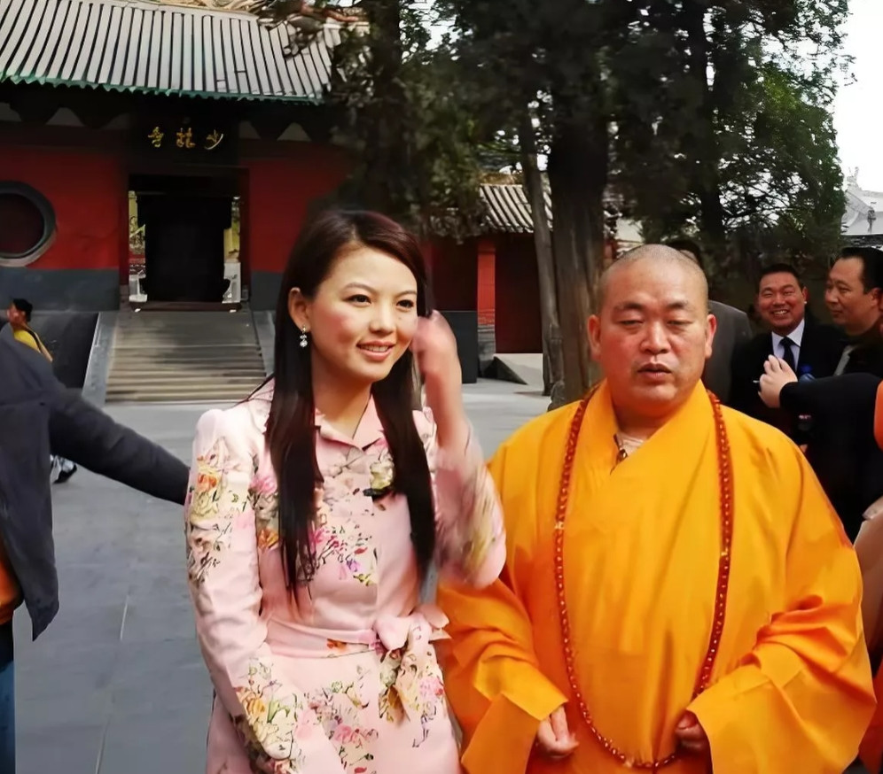 2008年，那是不平凡的一年，有汶川地震的伤痛，有北京奥运的辉煌，也有李湘一次