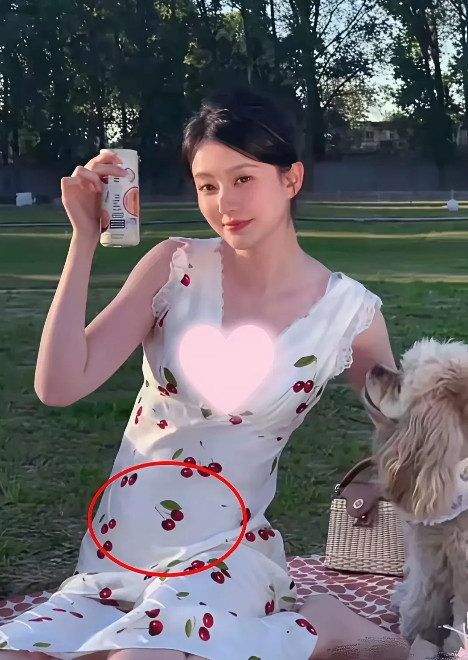 都说乔欣结婚后身上立马就有“人妻味”。果然，网友的眼光是毒辣的，这不，人家不仅