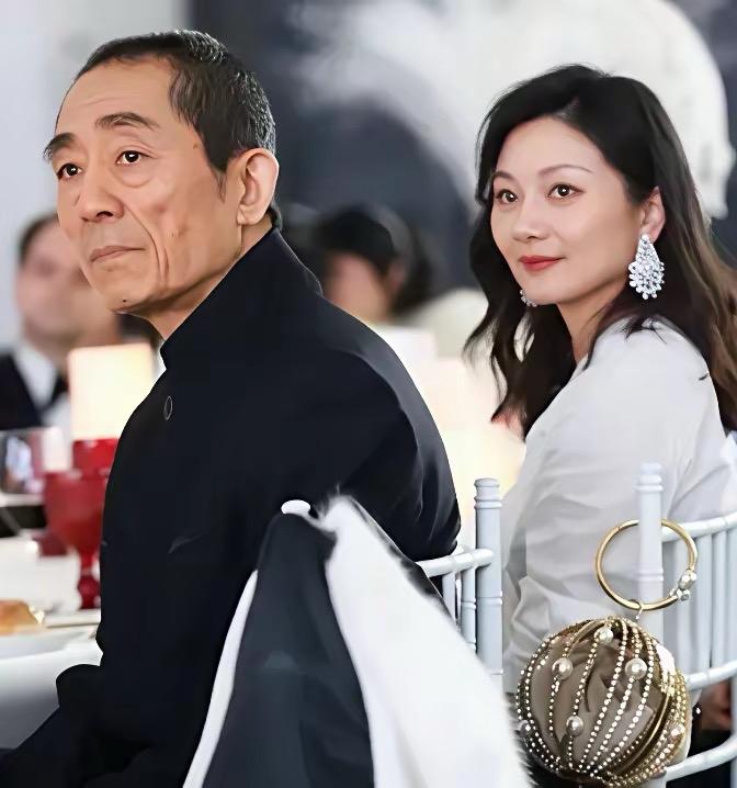 张艺谋上门见家长闹出乌龙！陈婷母亲：你怎么把巩俐的男朋友领回家了2000年，