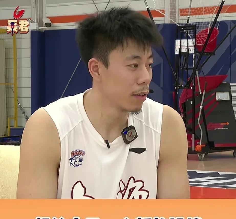张镇麟接受采访，谈来上海的原因！张镇麟目前已经在上海开始训练，而且来到上海也一