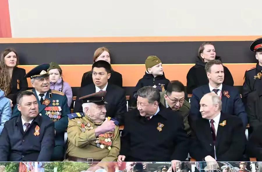 俄罗斯红场阅兵、美国华盛顿阅兵以及我国正式确认9.3天安门阅兵。相较于受困于俄