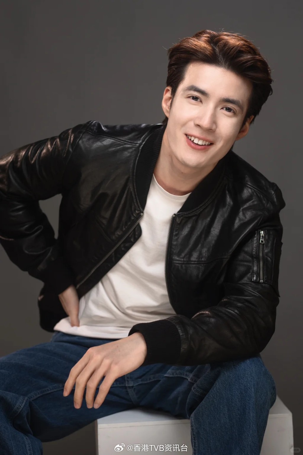 星岛：“TVB御用二世祖”商演观众寥寥无几落台送玫瑰炒热气氛成功争取20元利