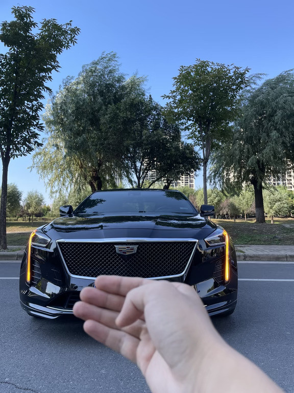 出车，自用19年凯迪拉克Ct6领先，跑了十多万，现在还能剩多少？#凯迪拉克#Ct6
