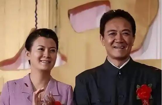 史兰芽:我这辈子最不后悔的决定,就是3婚嫁给大我13岁的李幼斌 现在的娱乐圈