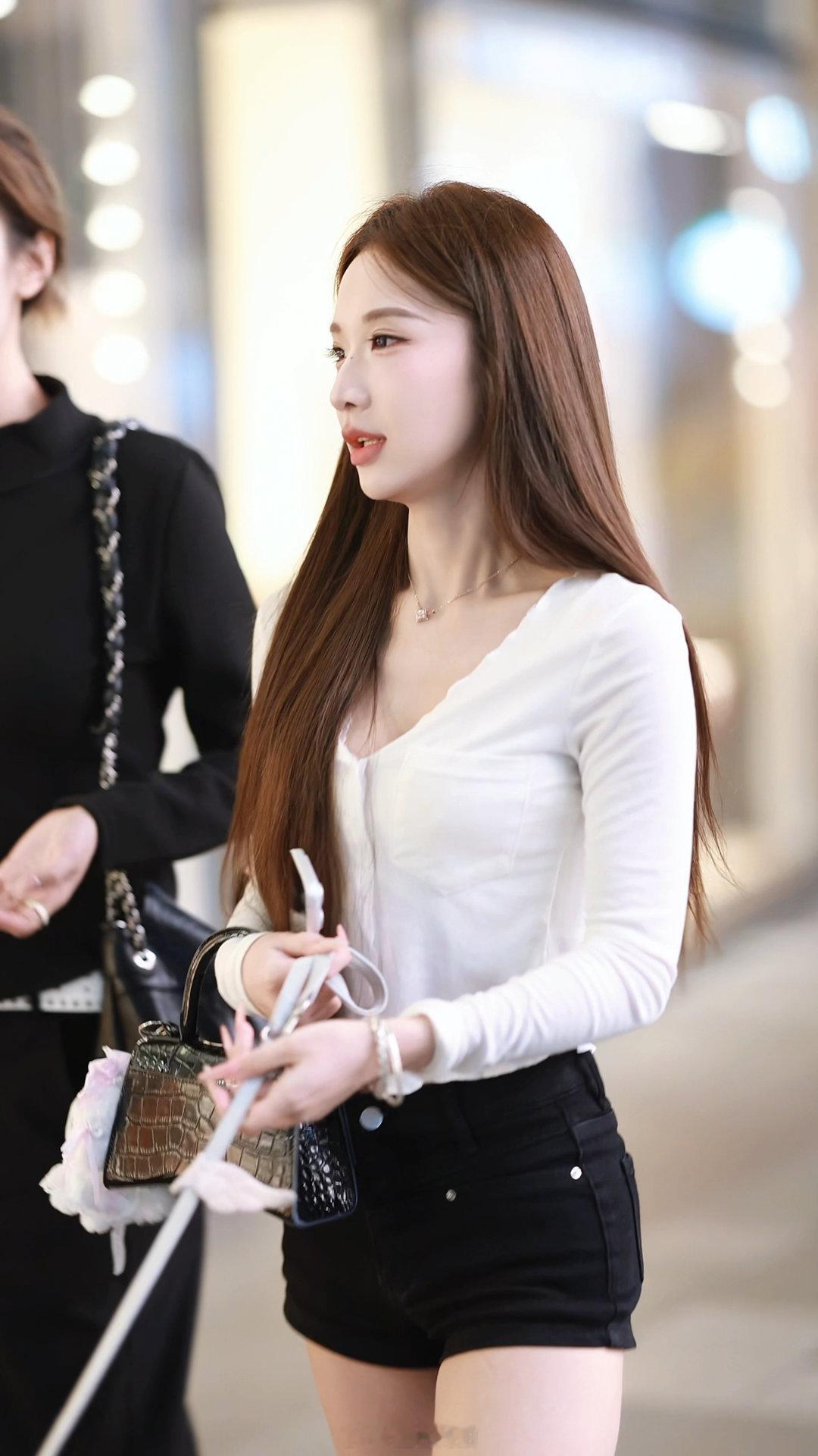 【成都街拍】你喜欢哪个小姐姐？丨摄影拍照每日穿搭