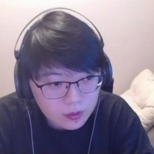 查理斯：你们不会以为就现在下面八上的XG我们没有一战之力吧，把哥哥的奶绿一ban