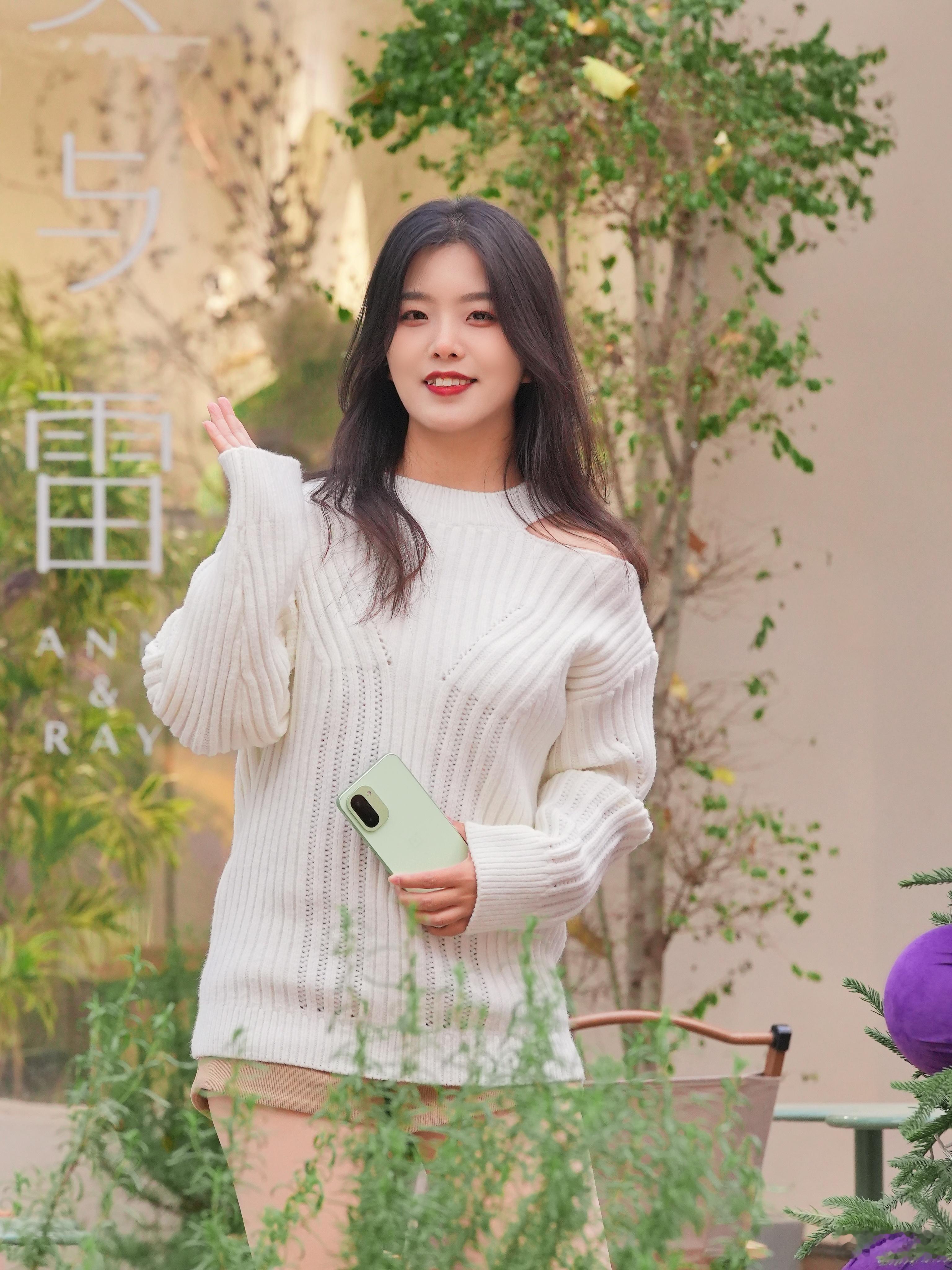 看到一加Ace6T第一眼真的眼前一亮，一加简直是古希腊掌管色彩的神，走低饱和小清