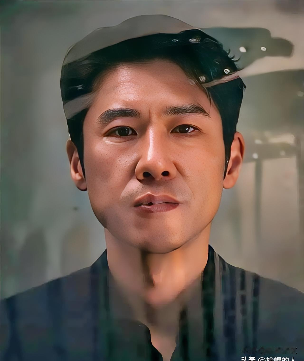我能接受王骁长的丑，也能接受王骁个不够高，但是我实在接受不了我能接受闺蜜追星追