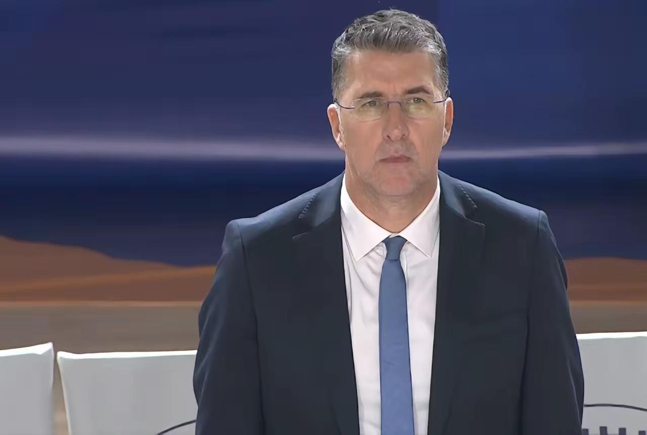 今年新疆男篮的成绩确实让球迷伤心了？一位铁杆新疆男蓝球迷发文，今年新疆男蓝的表现