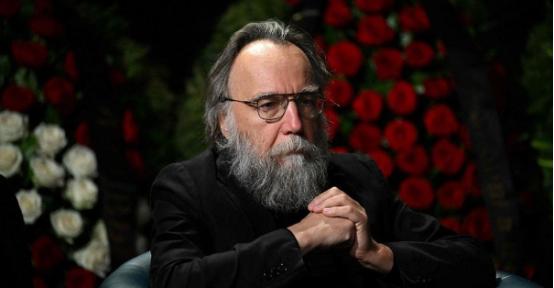 普京智囊警示中方！若对日开战不要犯俄罗斯错误！太仁慈必留后患。 俄罗斯那边有