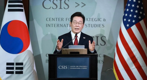 李在明不装了，明确表态韩国已无法推行“安美经中”策略，与访美前的调门明显不同。