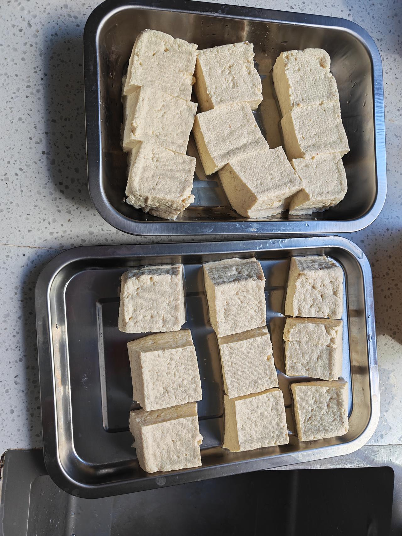 自从在快手上学会了做豆腐，隔上几天就做一次[笑着哭]。大家可能会笑我老土，笑就笑吧