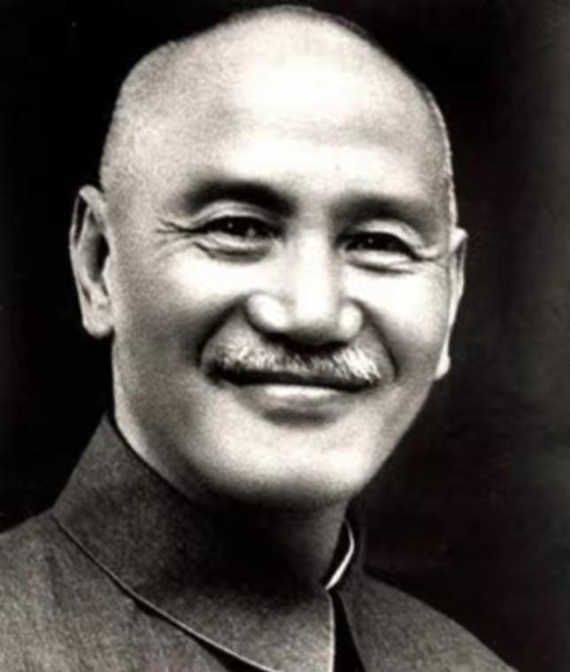 说起蒋介石，历史书上对他的评价那真是五花八门，甚至有点神乎其神。但要我说，谁能把