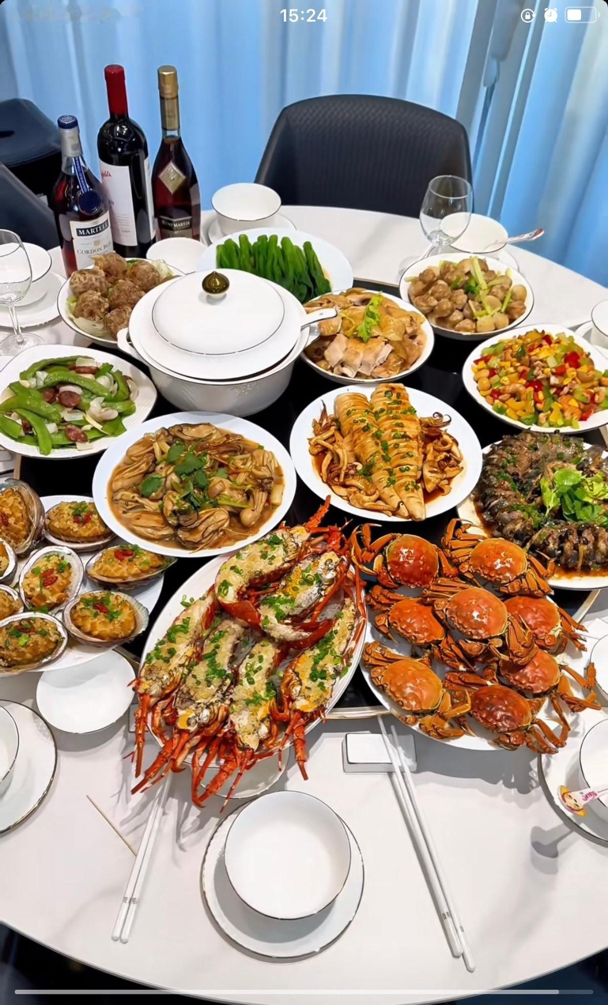 亲家请吃饭，反而成了我们老两口的烦心事。最近有网友发帖吐槽，说亲家母家境优渥，两