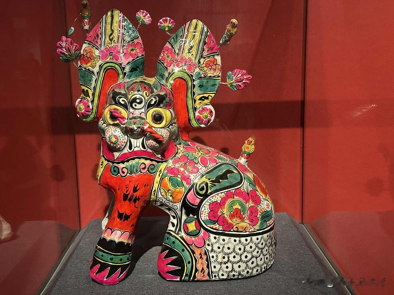 老家有个熟悉的男人，老婆过世两年后再婚。这个男人再婚的时候60多岁，二婚的老婆