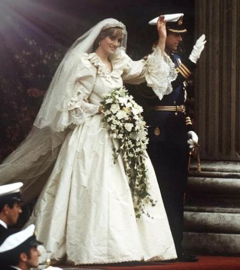 1981年，英国圣保罗大教堂的那场世纪婚礼，曾让全世界都见证了一场 “王子与公