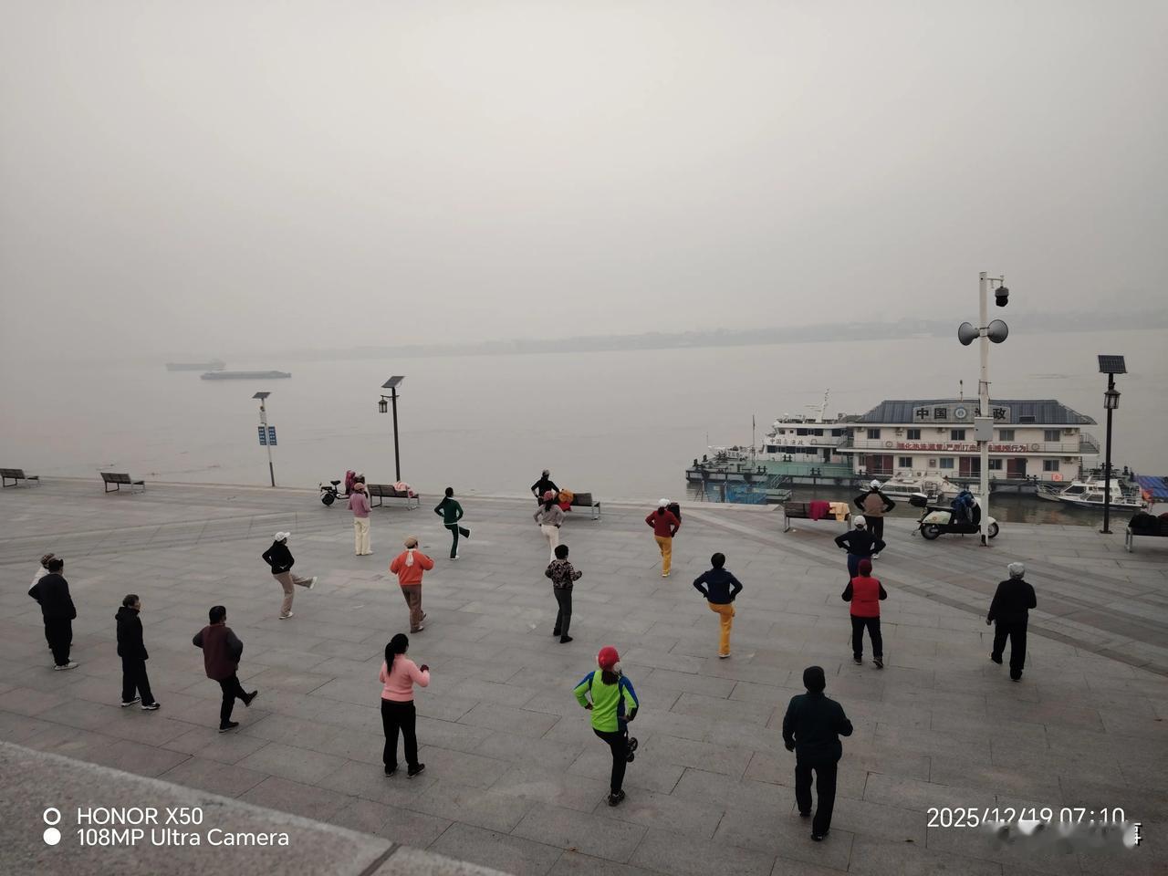 给2026的自己写句话希望自己2026年开心快乐的每一天，幸福生活每一天