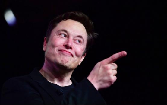 近日，马斯克接受采访时，又一次聊起了微信，马斯克表示，中国用户的生活高度依赖微信