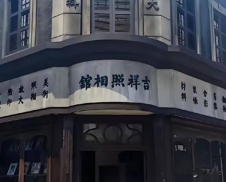 电影《八佰》上映的时候，日本外务省没反应，《南京！南京》上映的时候，外务省还是没