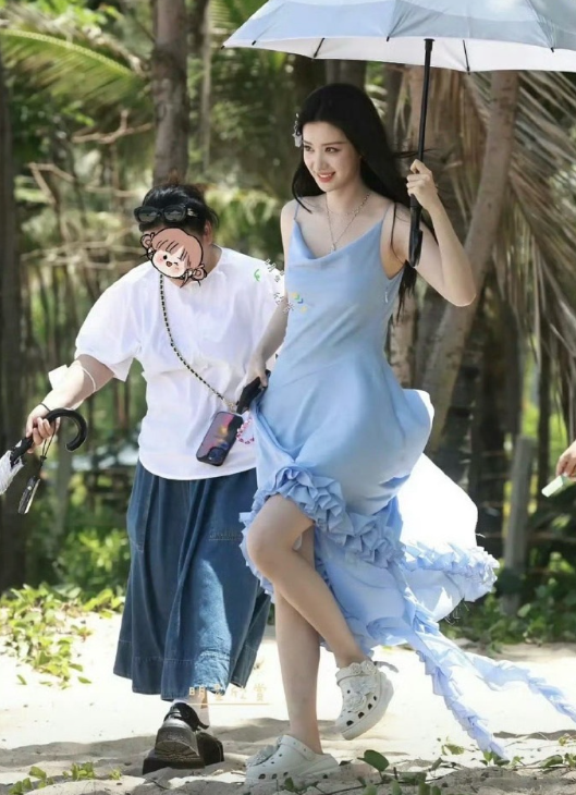 王楚然果然是大框架美女，她这到底有多高啊？​​​