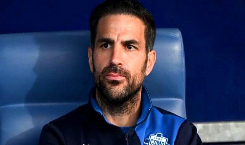 我真服了法布雷加斯回应国米的态度——直接把“难受”写在脸上啊！现在网上吵翻了