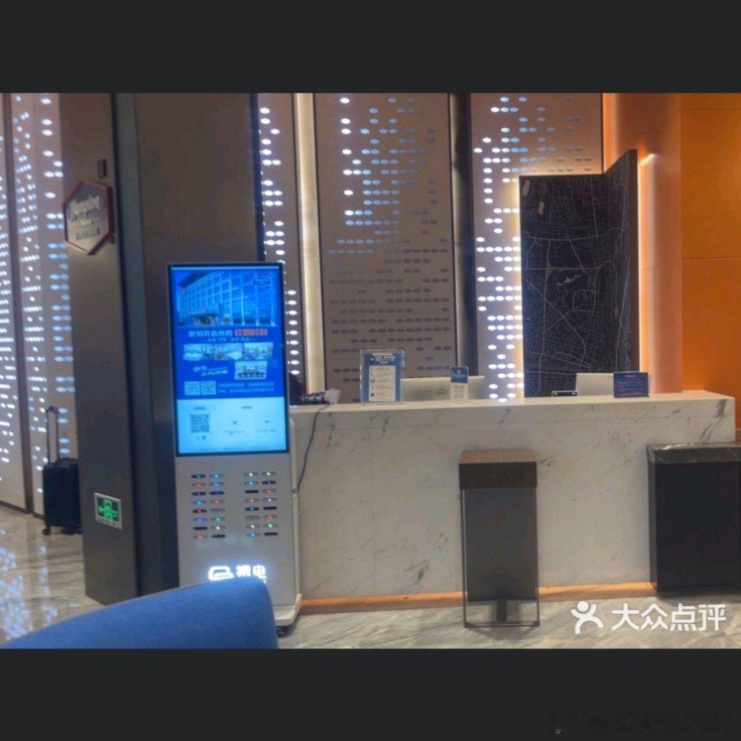 周奇希尔顿欢朋这酒店是经济性酒店啊看了一下房间环境，一股差旅牛马味儿，很难有感